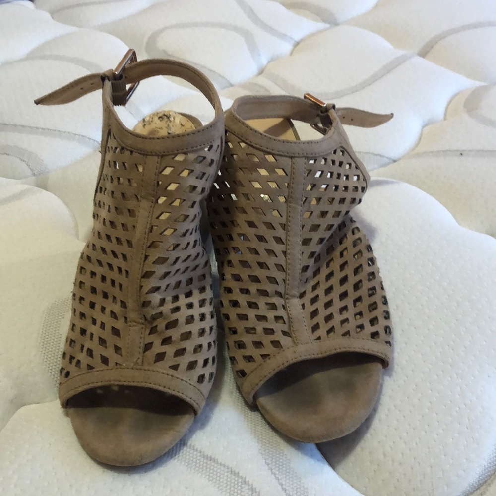 Brown netted heels